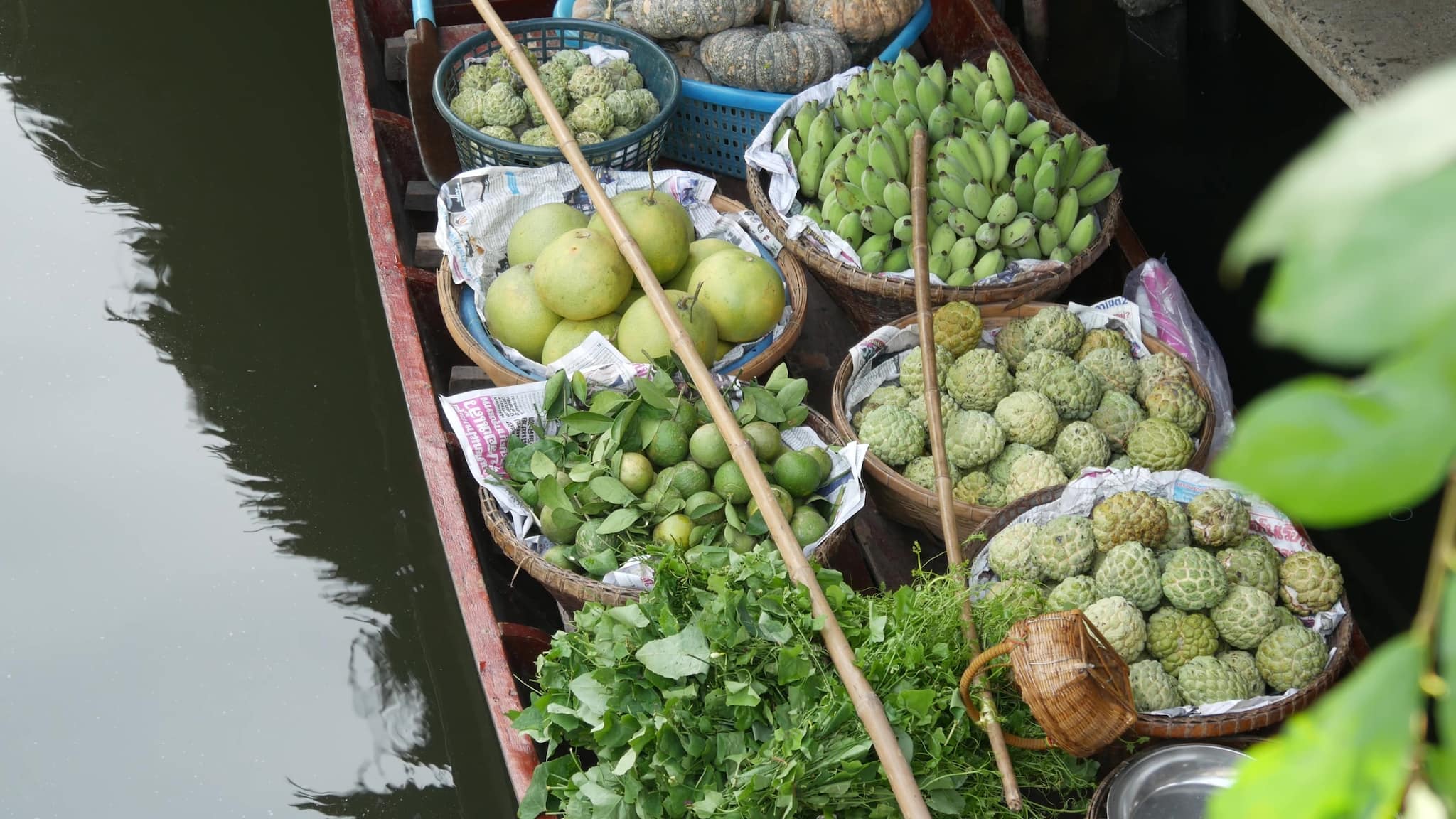 3. Khlong Lat Mayom Floating Market, Thailand If you’re looking for a more peaceful floating market near Bangkok, Khlong Lat Mayom is the one for you. Smaller and quieter than the more famous markets, it’s the perfect place to enjoy a slower pace, with boat vendors selling everything from delicious street food to handmade goods. Best Time to Visit: Weekends – when it’s not overcrowded, and the atmosphere is just right. (Image: Canva)