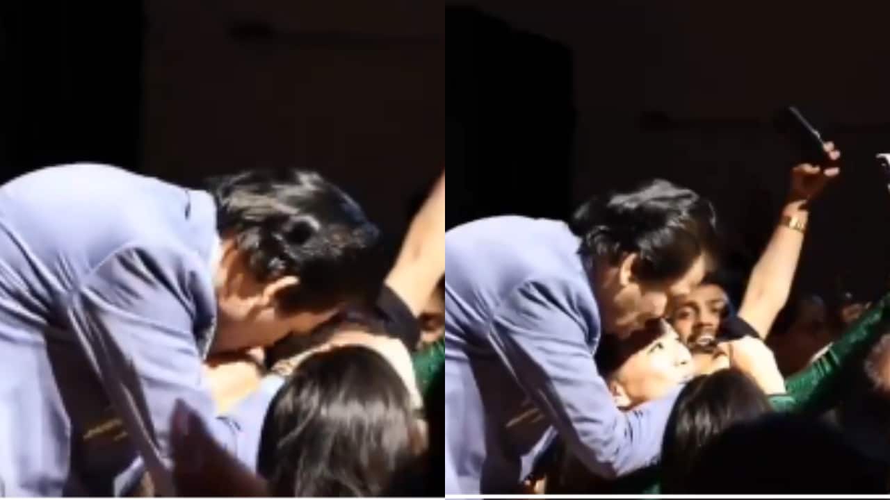 Udit Narayan's new shocking video of kissing a female fan on lips and cheeks goes viral, netizens say, "serial kisser Udit"