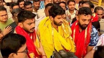 Three Indian cricket team players visit Puri Jagannath temple. (Photo: X)