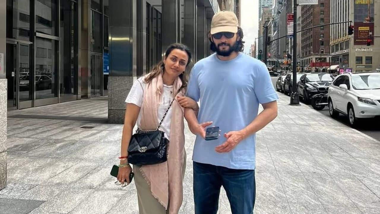 Mahesh Babu wishes wife Namrata Shirodkar on their 20th wedding anniversary: "You, me and 20 beautiful years..."