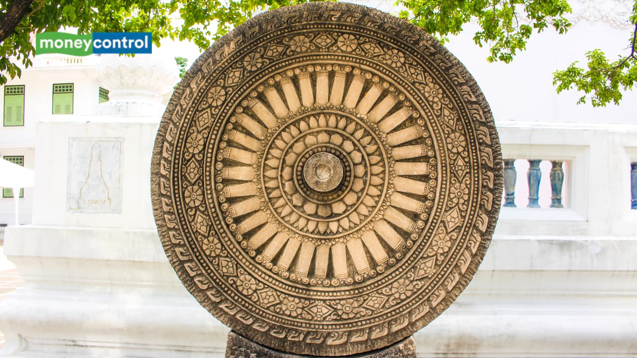 Bhagavad Gita's Diet for a Divine Life: How Food Choices Impact Your Karma and Consciousness