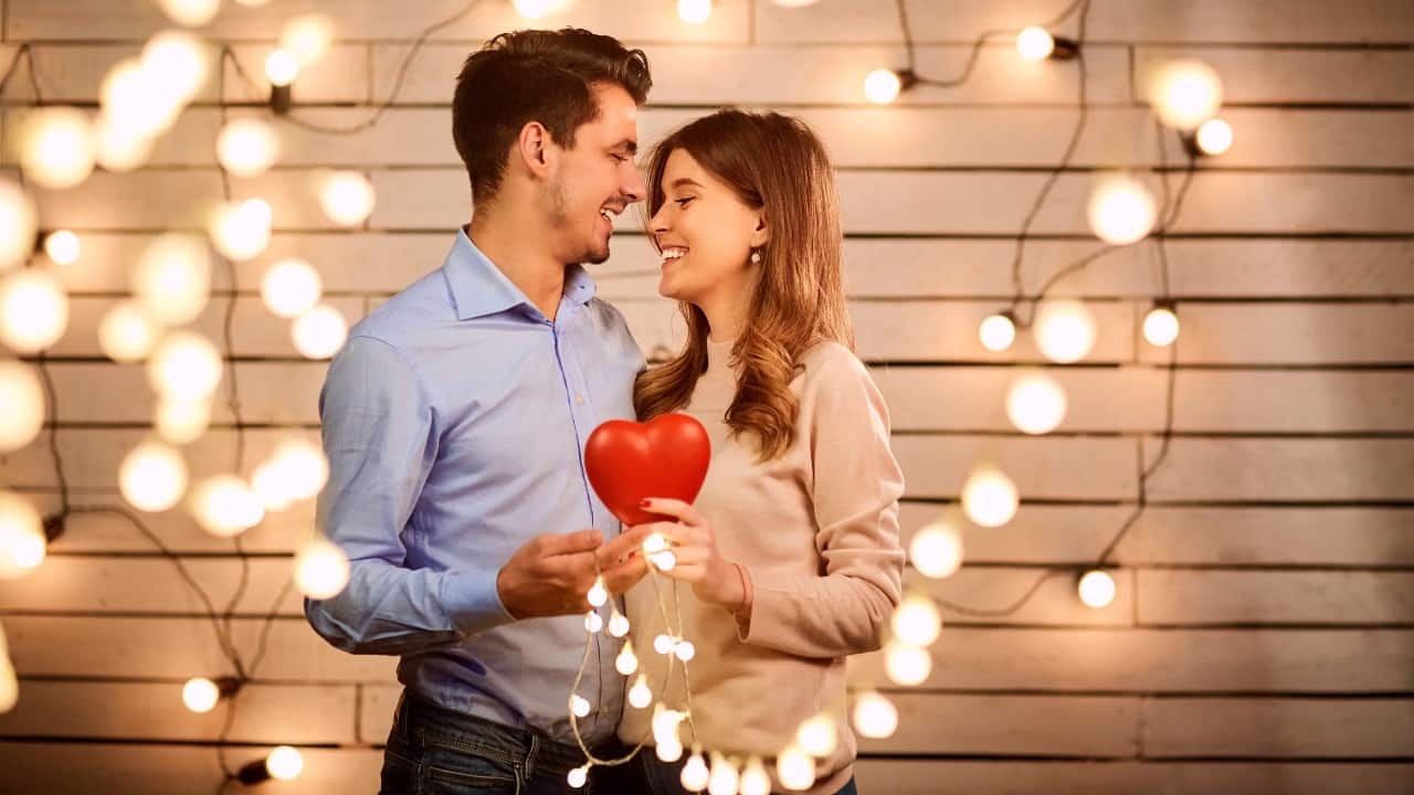 Kiss Day 2025: Why do we celebrate this day? Check out date, history ...