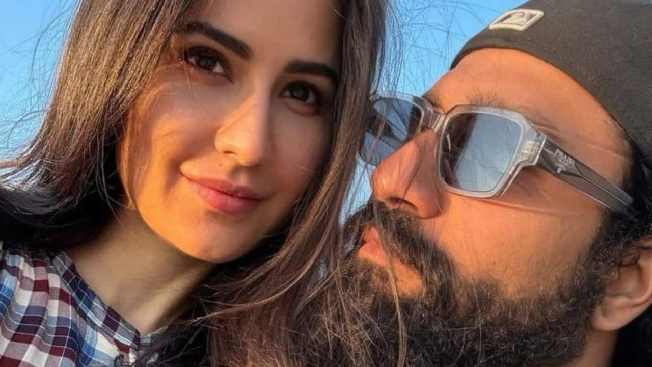 Watch - Vicky Kaushal romantically describes wife Katrina Kaif ‘vichitra kintu satya prani’