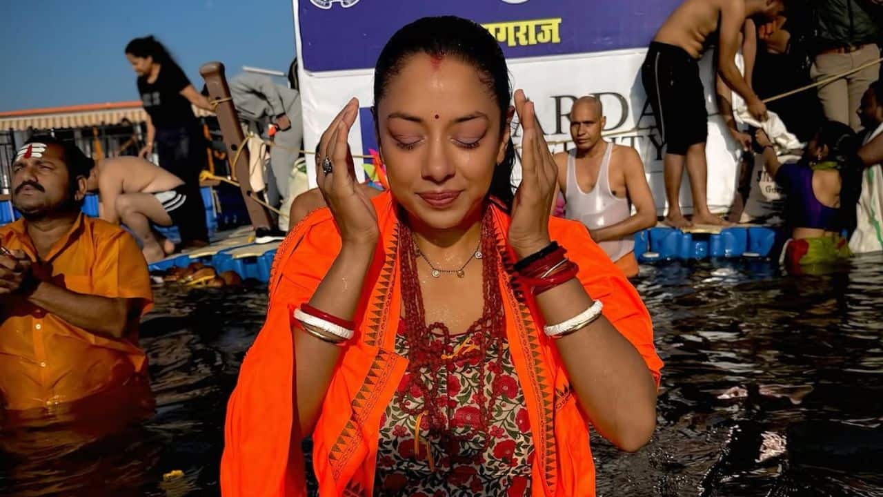 Anupamaa actress Rupali Ganguly shares glimpses from her visit to the Mahakumbh: 'We were so mesmerized...'