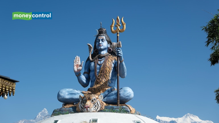 Maha Shivaratri 2025 Date February 26 Easiest Chants to Please Lord