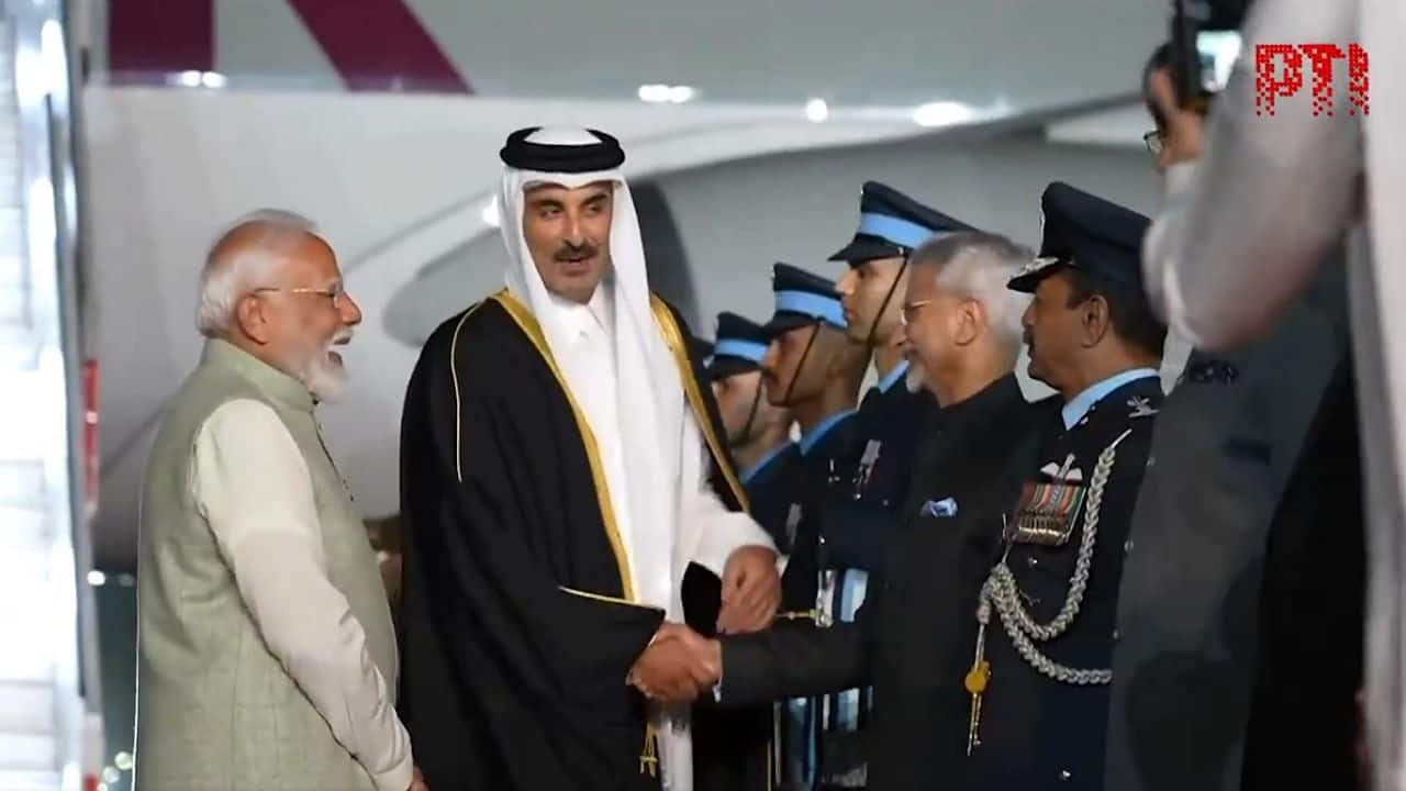 Modi greets Qatar's Amir, bilateral talks begin