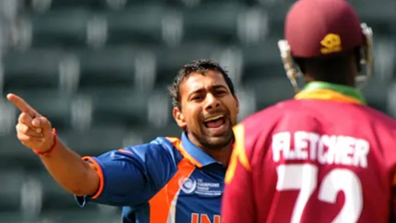 Praveen Kumar celebrates after picking a wicket during the 2009 Champions Trophy