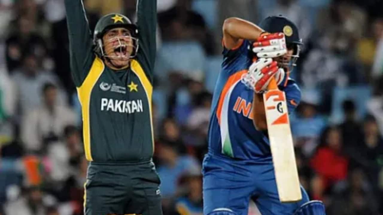 Kamran Akmal appeals for a wicket during the 2009 ICC Champions Trophy