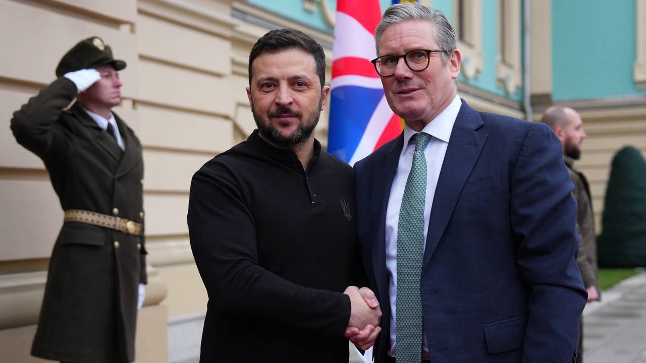 UK urges economic pressure on Russia if Putin balks at truce