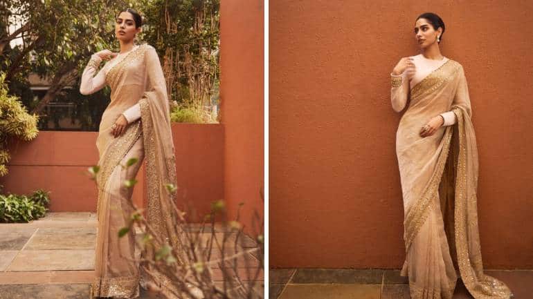 Khushi Kapoor in ivory dress (Image: @khushikapoor/Instagram)