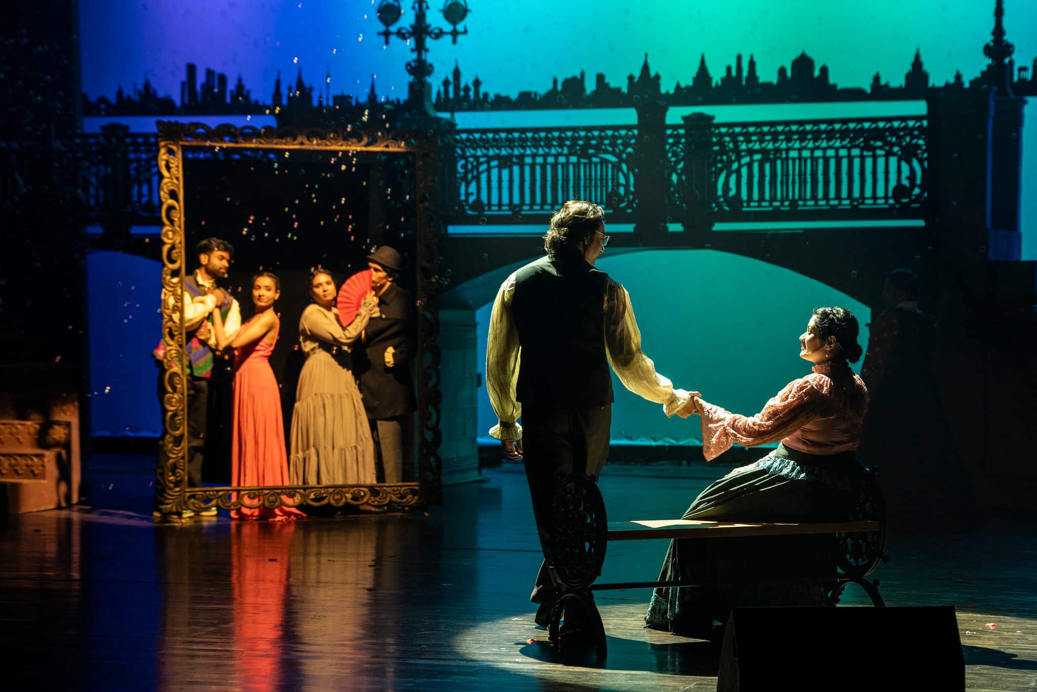 Chandni Ratein is a Hindi play set in St Petersburg. The city's skyline is incorporated in the set design. (Image via Aadyam Theatre)