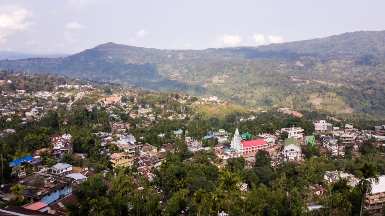 9. Haflong, Assam – The Northeast’s Secret Wedding Gem Known as Assam’s only hill station, Haflong boasts rolling green hills, charming lakes, and an untouched natural setting. Couples looking for an offbeat yet stunning wedding backdrop will fall in love with this destination. (Image: Canva)