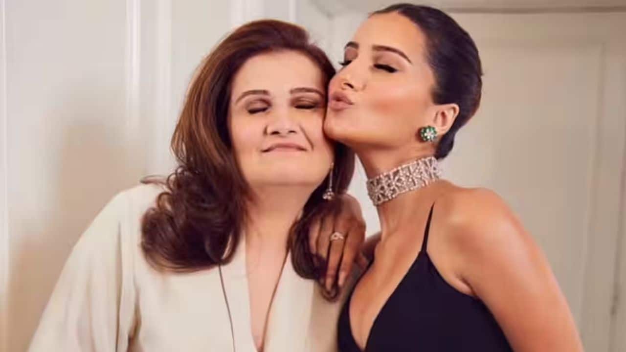 Tara Sutaria’s mom shares a cryptic note after Aadar Jain’s viral 'time-pass' comment; says, 'If he can’t say it to his mother...'