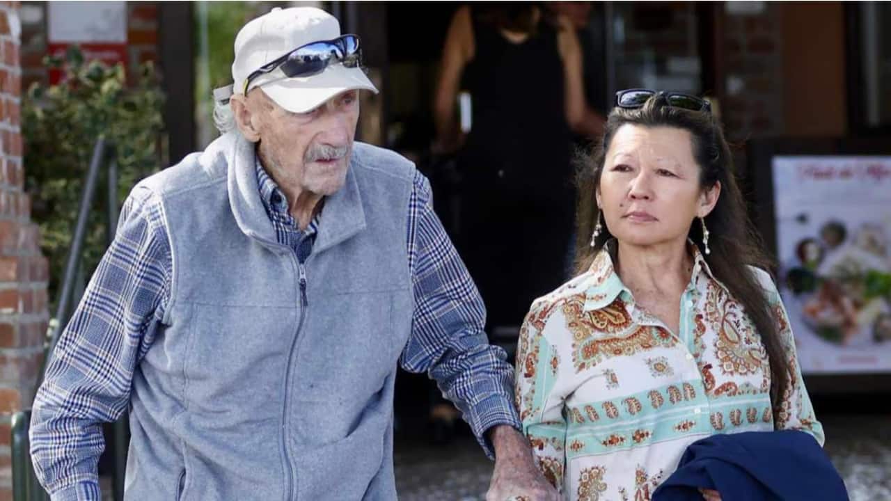 Gene Hackman and wife Betsy Arakawa mysterious death: Investigators examine phones, pills and pacemaker data