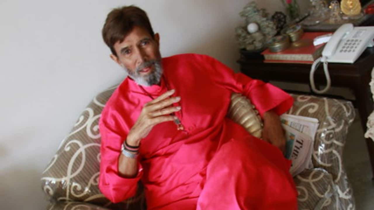 Rajesh Khanna at his home