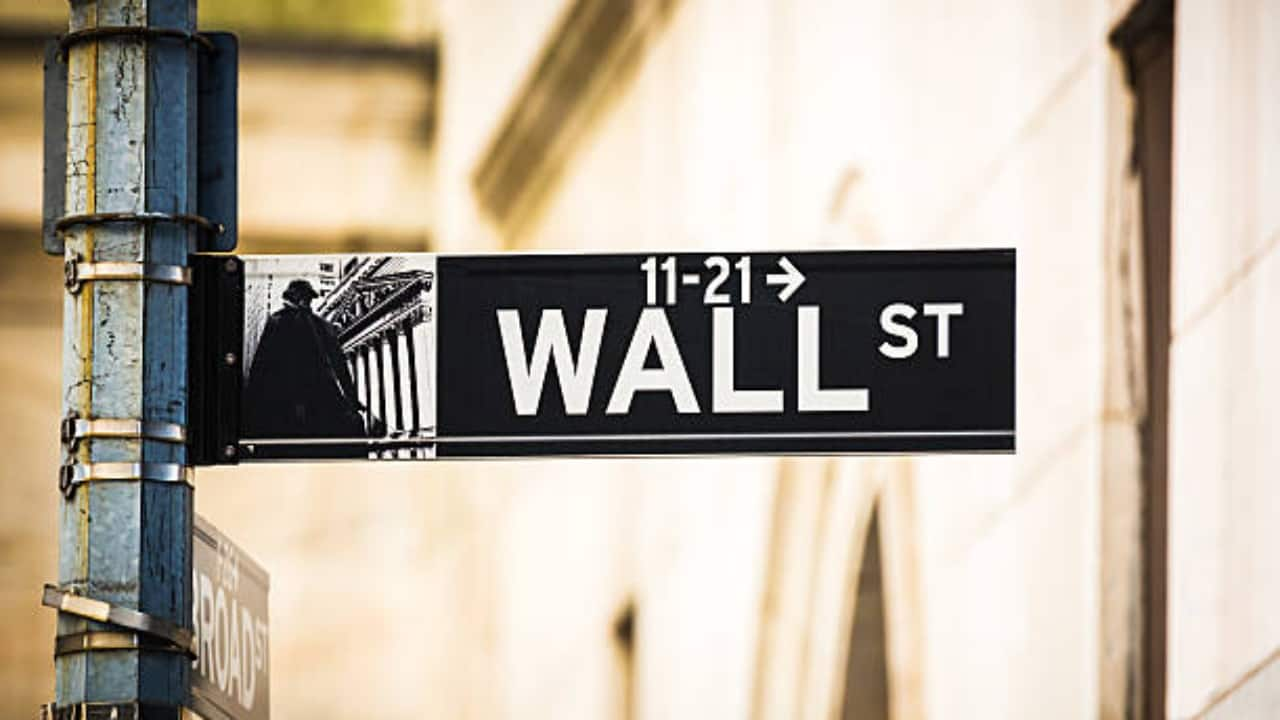 Recession fears trigger Wall Street sell-off; S&P, Nasdaq plummet