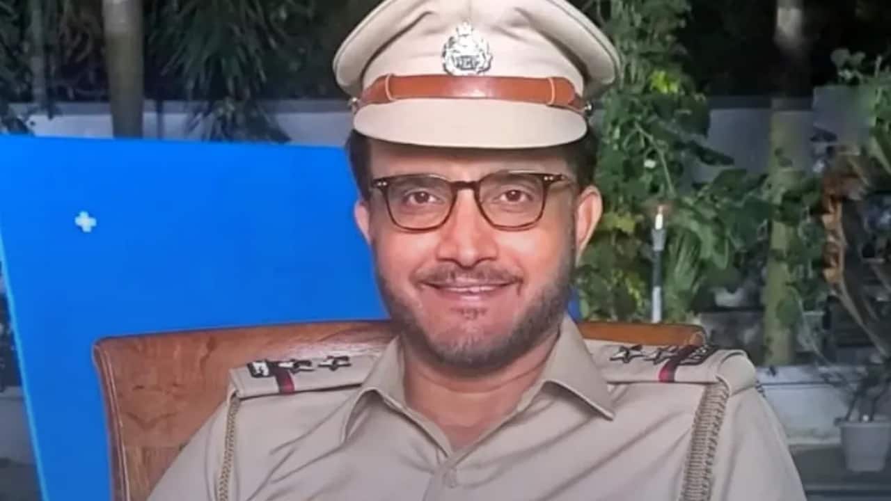 Sourav Ganguly to make his acting debut with Netflix's series Khakee 2?