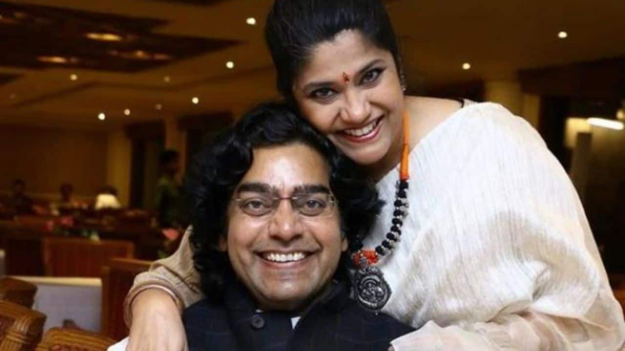Renuka Shahane gears up for a black comedy in her next directorial venture, deets inside