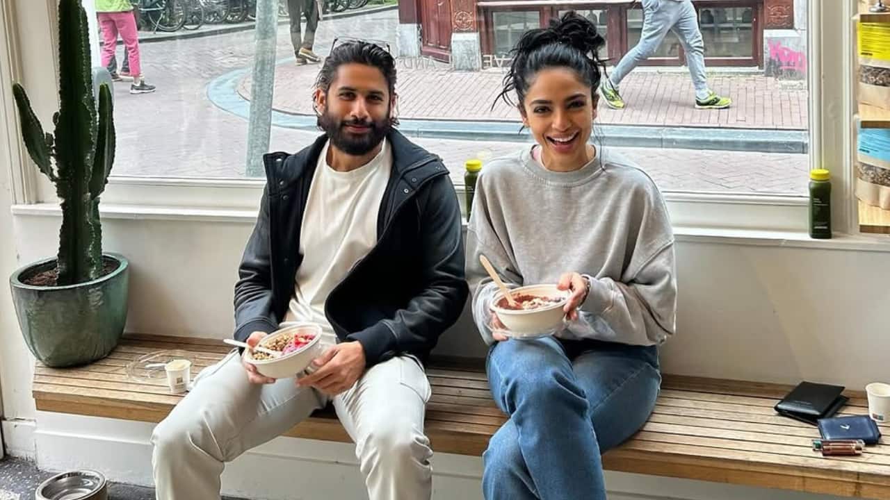 Naga Chaitanya and Sobhita Dhulipala enjoy samosa during their Amsterdam vacation, see pics