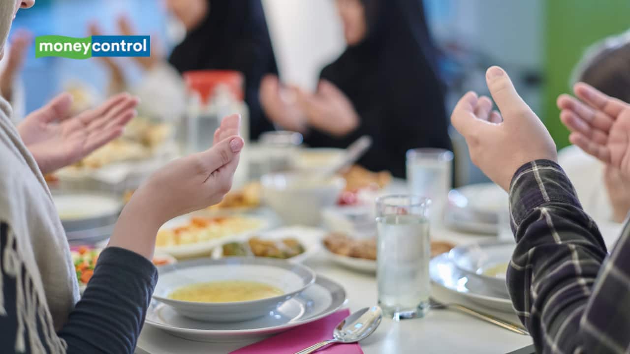 Ramadan Sehri and Iftar Time Today, March 7, 2025: Check City-Wise Timings for Major Indian Cities