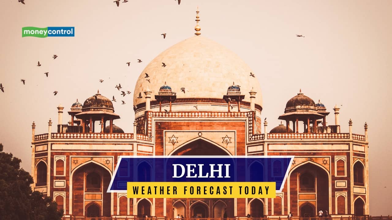 Delhi Weather Forecast for March 26, 2025: Warm Afternoon with Strong Winds and Clear Skies