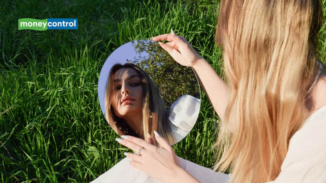 4 Zodiac Signs That Struggle with Self-Expression: What's Holding Them Back?