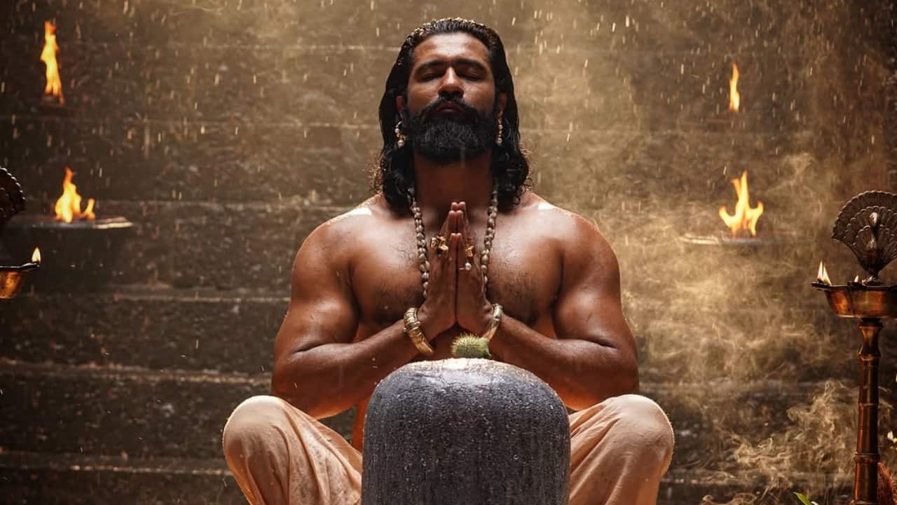 Chhaava actor Vicky Kaushal pays tribute to Chhatrapati Sambhaji Maharaj on his death anniversary, writes, "bow to the warrior who chose death over surrender"