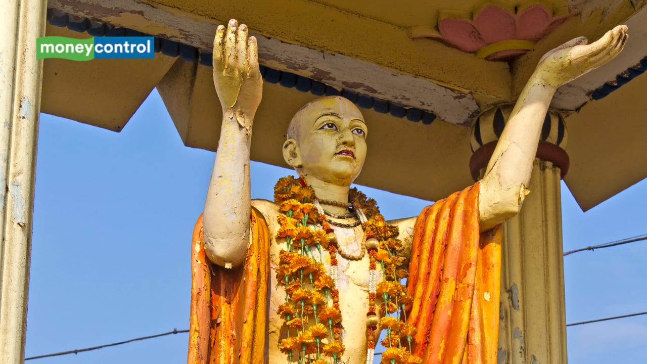 Shri Chaitanya Jayanti 2025: Date, Time, Rituals, Spiritual Significance and more Shri Chaitanya Jayanti 2025: Date, Time, Rituals, Spiritual Significance and more