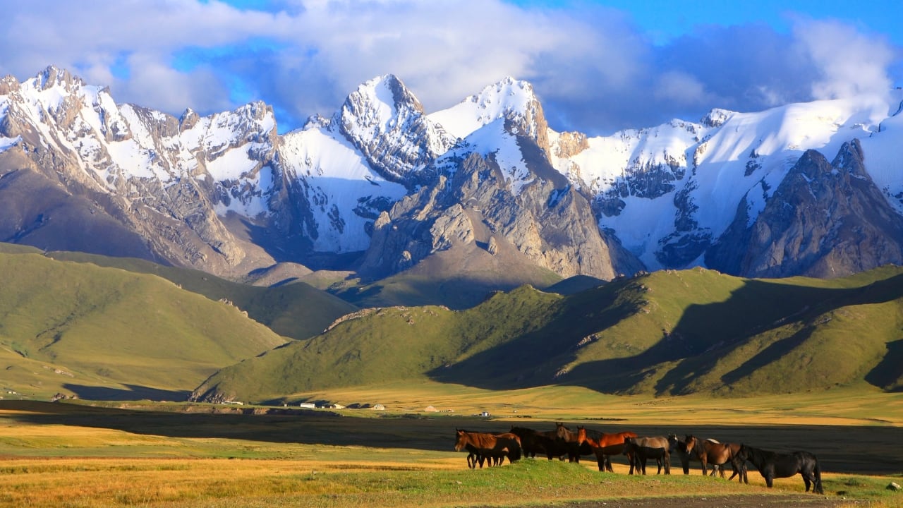10. Kyrgyzstan – The Hidden Gem of Central Asia Visa Policy: Visa-free for up to 60 days For nature lovers, Kyrgyzstan is a paradise of mountains, nomadic culture, and Silk Road history. Trek through Ala Archa National Park, visit Issyk-Kul Lake, and discover the charming town of Karakol. Budget Breakdown: Flights: Rs 25,000 Stay: Guesthouses Rs 1,200 per night Daily expenses: Rs 2,000 Travel Tip: Travel via shared marshrutkas (minibuses) to cut down transportation costs. (Image: Canva)