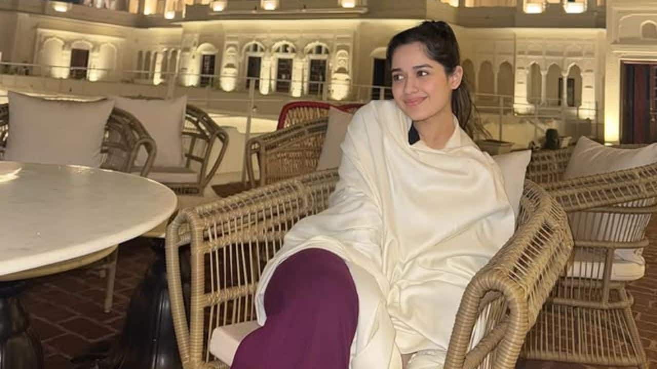 Jannat Zubair shares cryptic post amidst break-up rumours with Faisal Shaikh: "let go of what was"