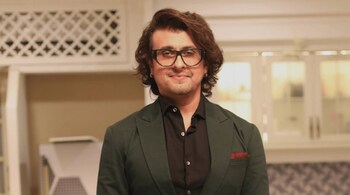 Sonu Nigam shows disappointment at IIFA 2025