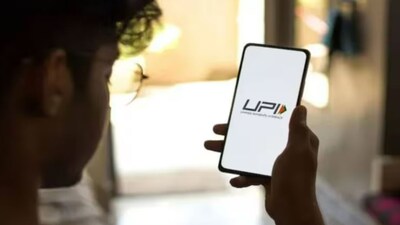 UPI hits 800 million a day in March