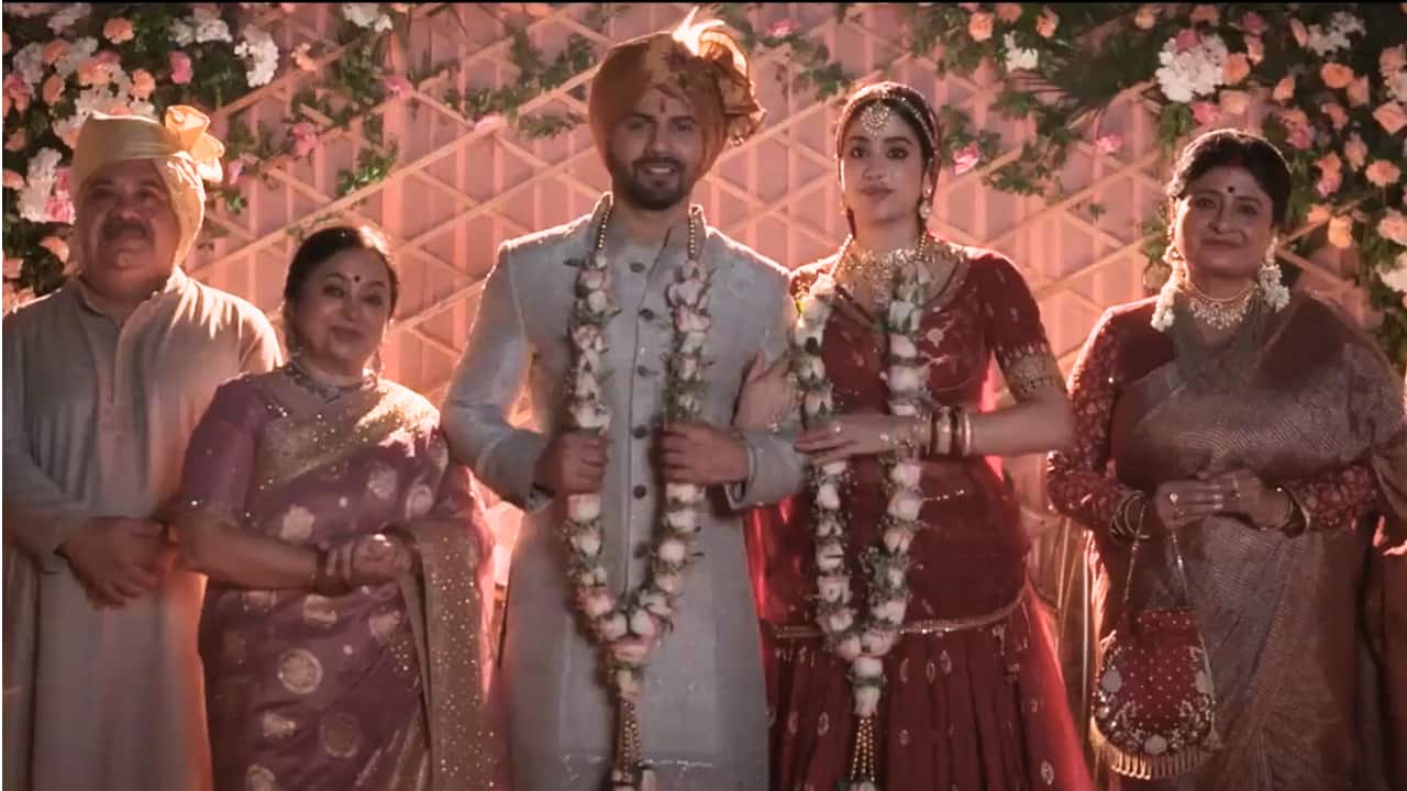 Varun Dhawan and Janhvi Kapoor starrer Sunny Sanskari Ki Tulsi Kumari's advance booking opens ahead of release on October 2