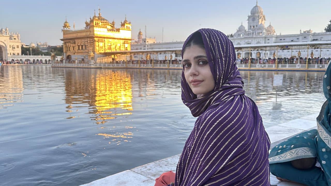 Dil Bechara fame Sanjana Sanghi honors spiritual roots with a visit to the Golden Temple: I have deep admiration for the concept of sewa and langars...