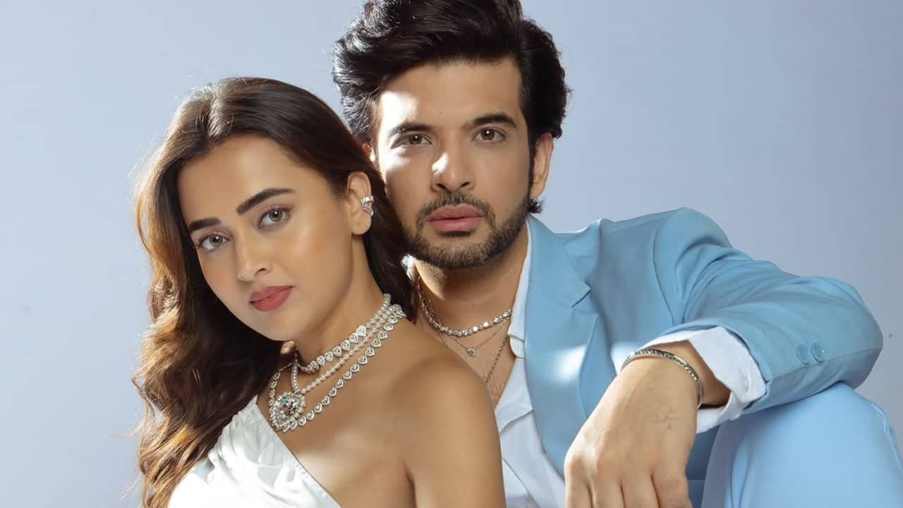 Tejasswi Prakash's mother confirms that her daughter and Karan Kundrra will get married this year, ‘issi saal ho jaegi’