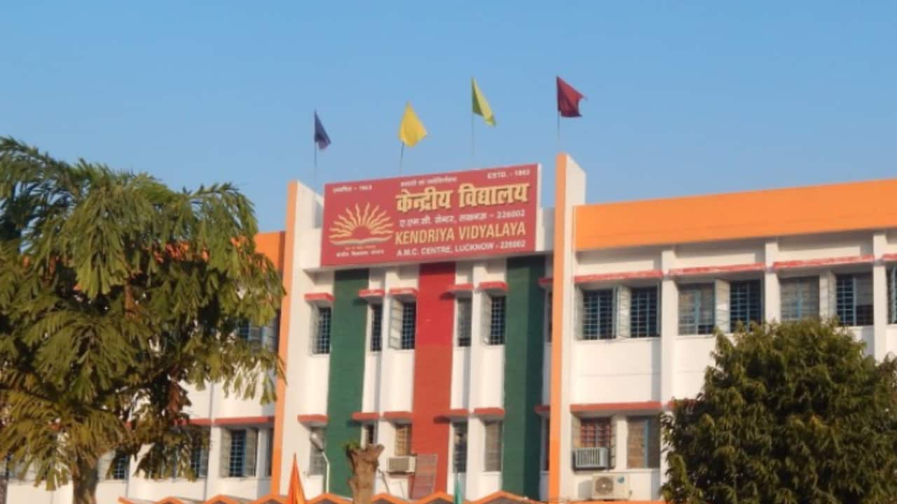 KVS Admission 2025 Last Date Today: Kendriya Vidyalaya Balvatika 1 and 3 registration closes today, apply at kvsangathan.nic.in