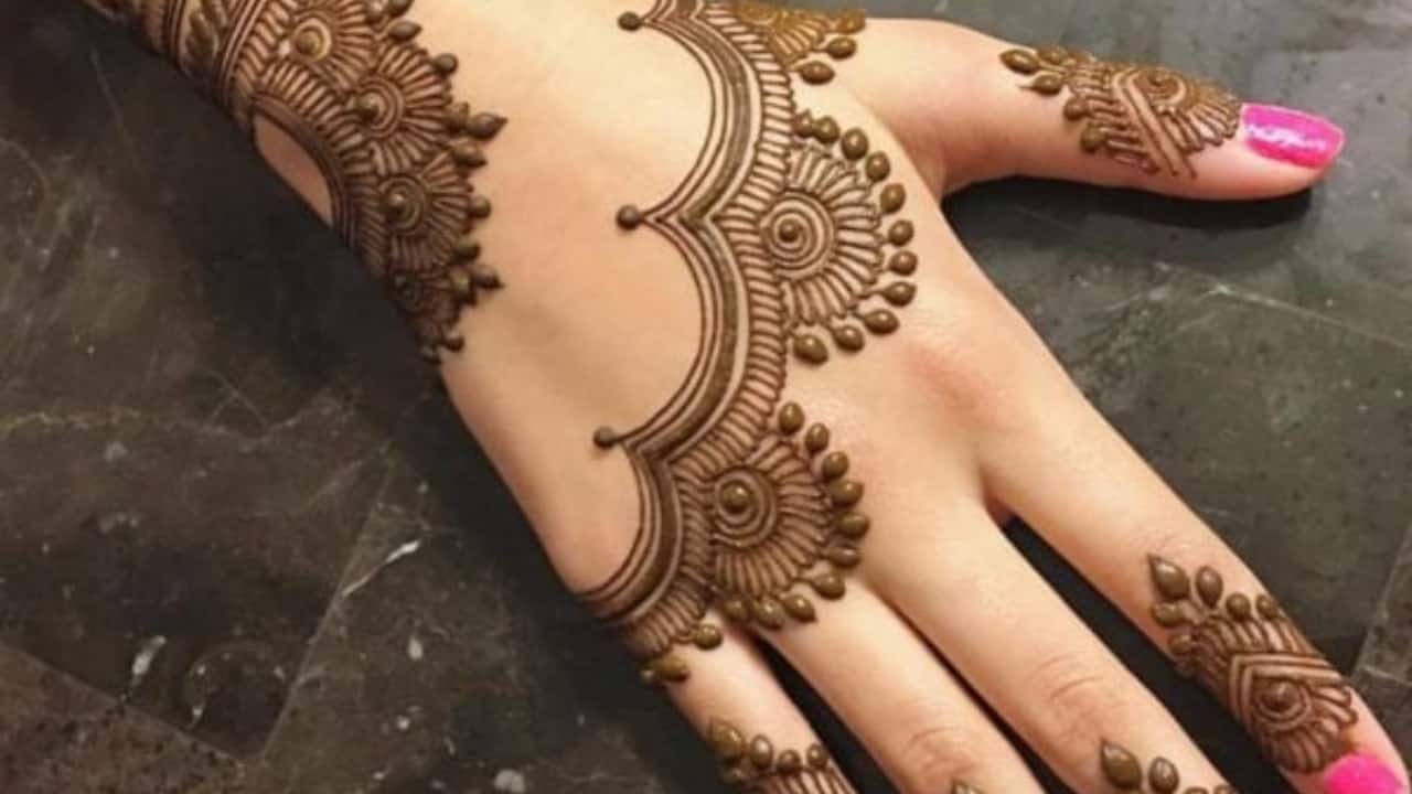 Best Ramadan Mehndi Designs 2025