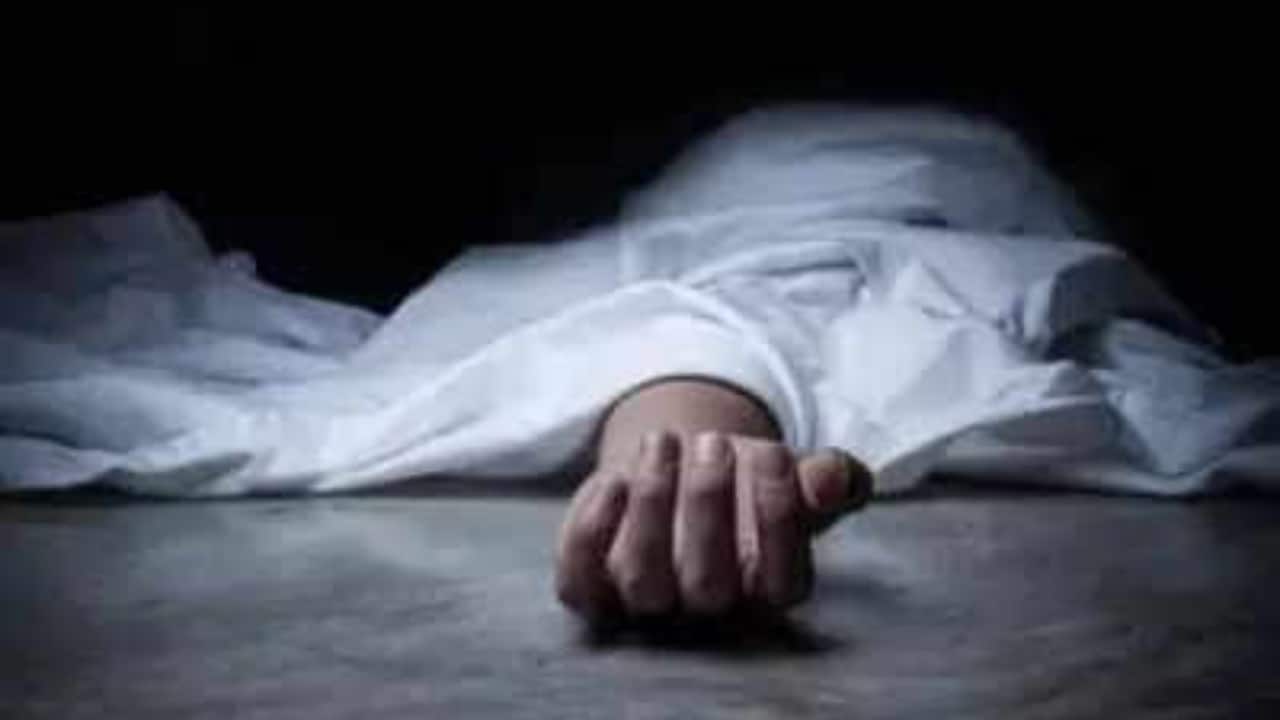 Hyderabad woman found dead at boyfriend's residence, police register case