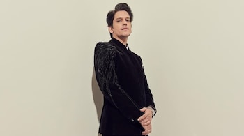 Vijay Varma celebrates Bhai Dooj