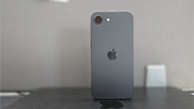 iPhone 16e