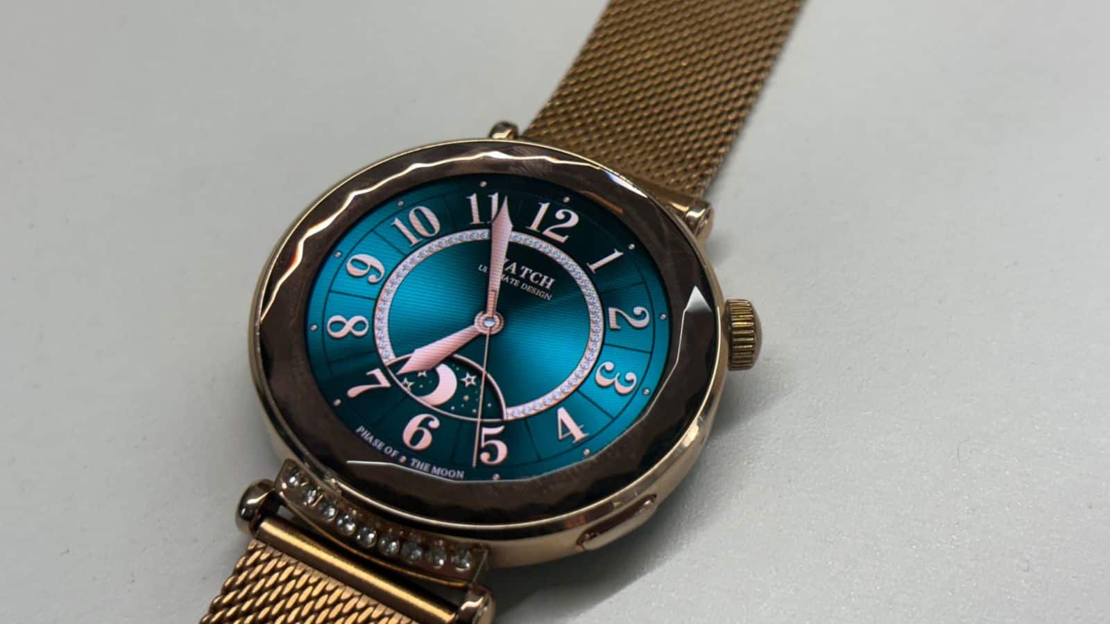 Urban Stella smartwatch