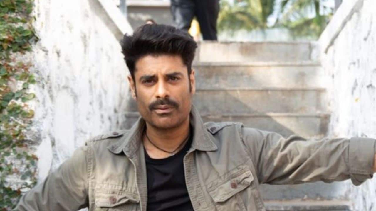 Sikandar Kher to make his South Indian debut with a Telugu dark comedy