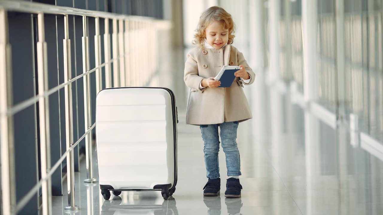 First Time Flying Long Distance with Kids? Here’s How to Keep Them Comfortable