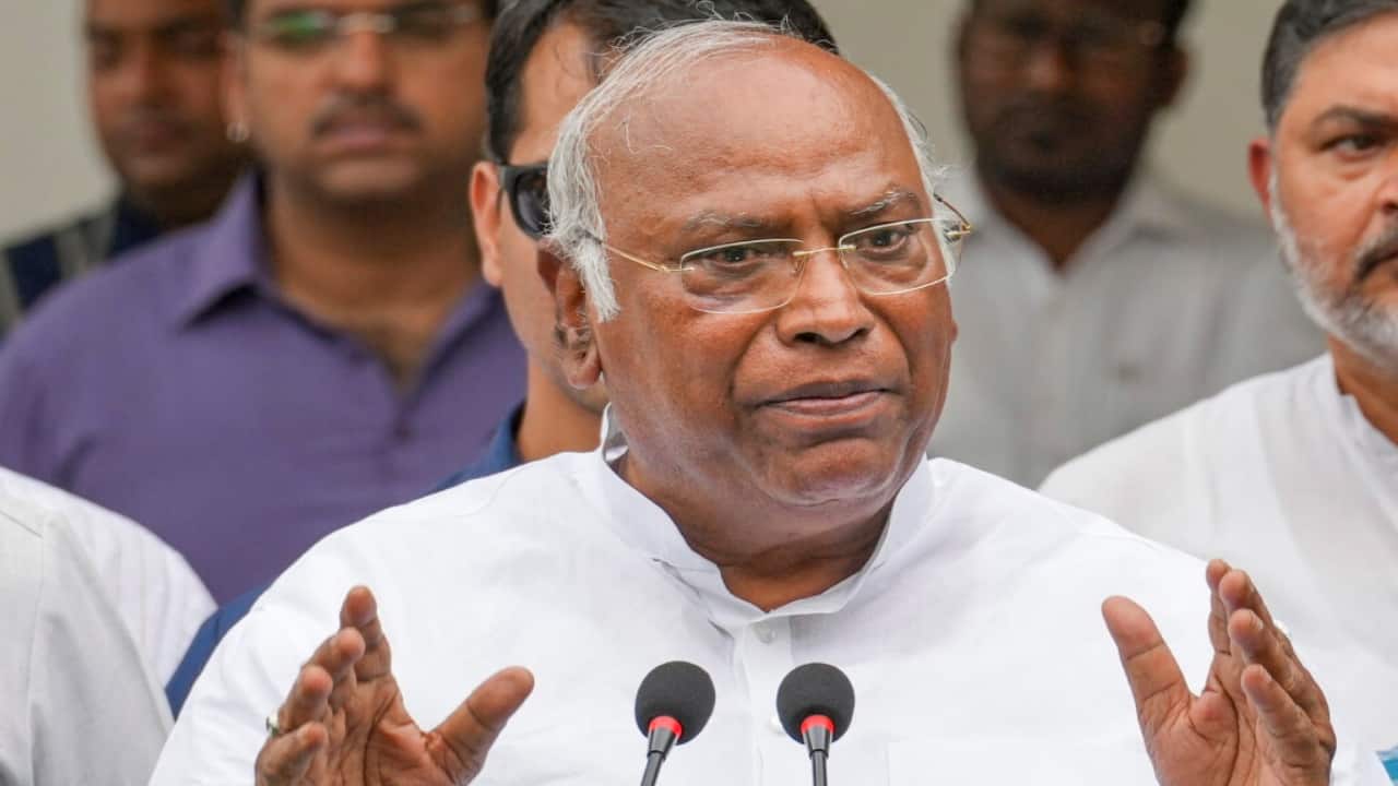 Delhi blast 'failure of government,' says Congress president Mallikarjun Kharge