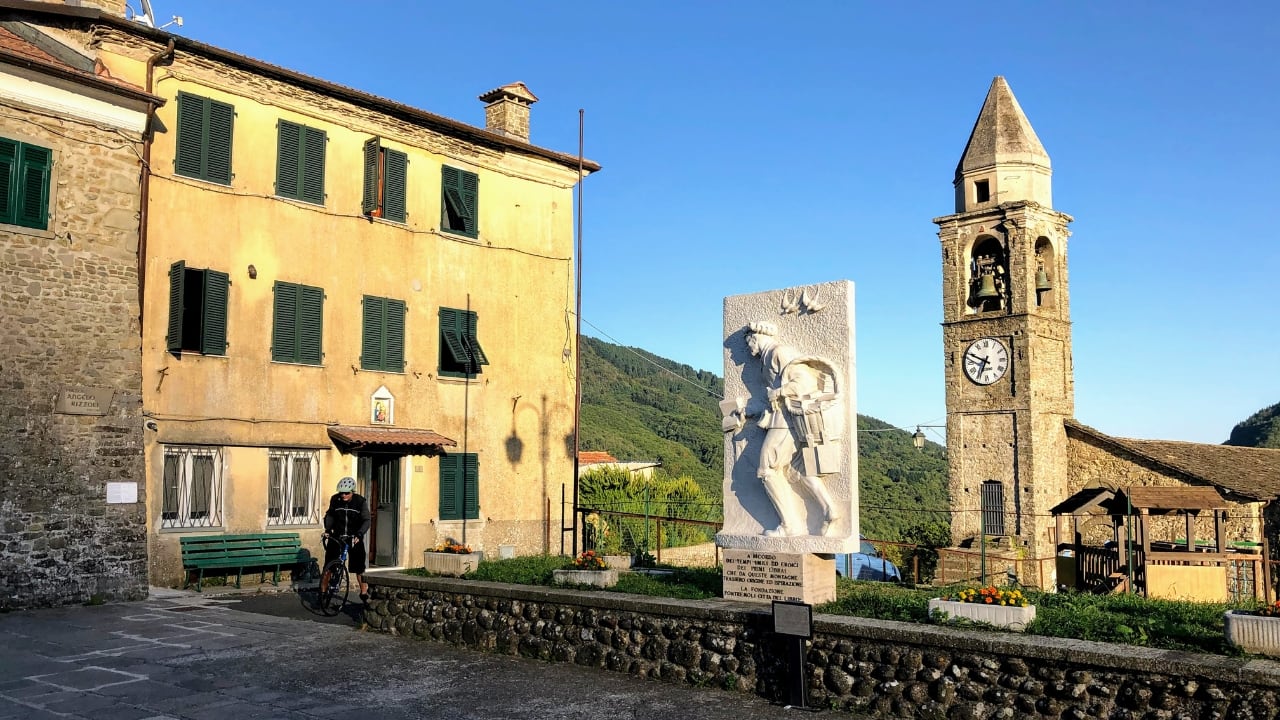 5. Montereggio, Italy – Where the Book Peddlers Once Roamed This tiny Tuscan village gave birth to Italy’s book peddling tradition. Montereggio doesn’t have flashy festivals or Instagrammable book cafés—just quiet, cobbled charm and a soul steeped in literary history. (Image: Wikipedia)