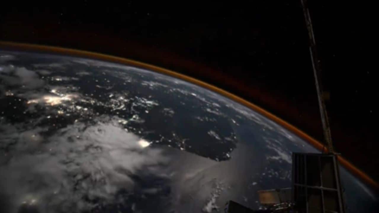 International space station spins 180 degrees for Russian spacecraft docking, watch video here