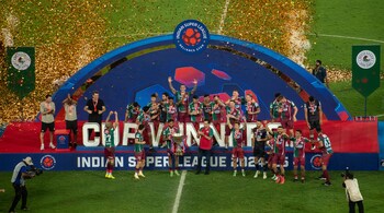 Mohun Bagan Super Giant beat Bengaluru FC 2-1 to win ISL 2024-25