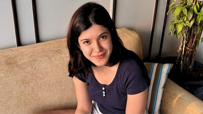 I want to explore everything as a newcomer, says Shanaya Kapoor