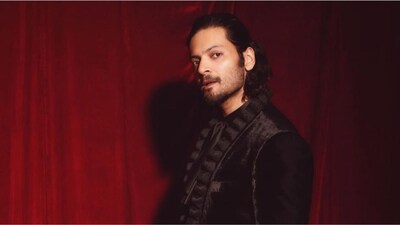 Ali Fazal wraps up shoot for Lahore: 1947