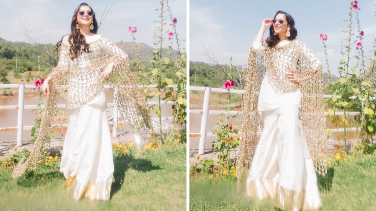 Hania Aamir in golden lehenga (Images: @haniaheheofficial/Instagram)